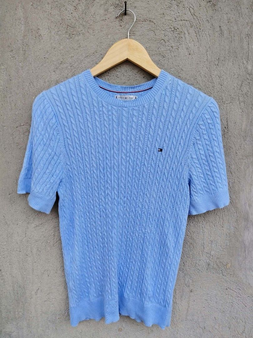 Tommy Hilfiger knitted (Category: Activewear) located in Manila. Submitted by ramzzyyy (Listing ID 1468586269, Image 1). Description: .