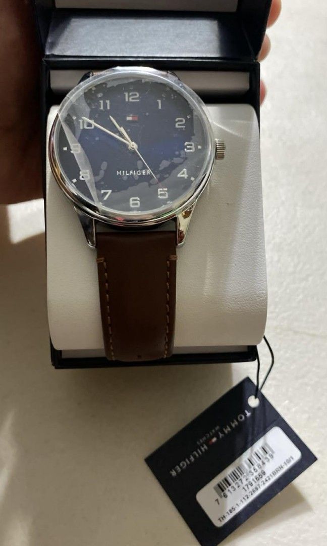 Tommy Hilfiger Watch (Category: Luxury Watches) located in Tarlac. Submitted by jieunieee (Listing ID 1468661052, Image 3). Description: .
