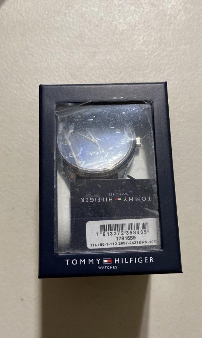 Tommy Hilfiger Watch (Category: Luxury Watches) located in Tarlac. Submitted by jieunieee (Listing ID 1468661052, Image 2). Description: .