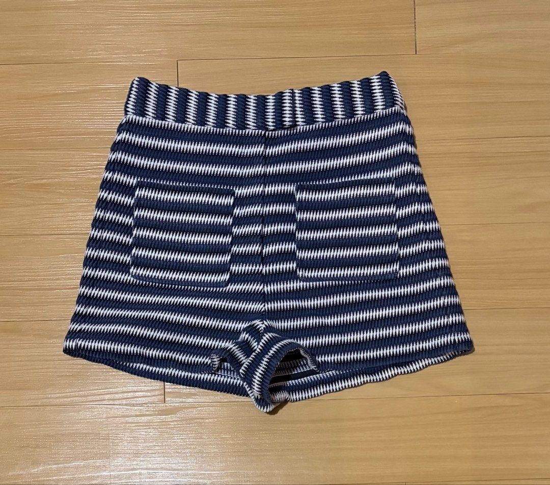 Topshop High-Rise Shorts US 4 (Category: Shorts) located in Quezon City. Submitted by garagesale2026 (Listing ID 1468706633, Image 1). Description: - Used a few times - In very good condition - Made in Morocco - Color: White and Blue - Waist: 26"; Length: 13".