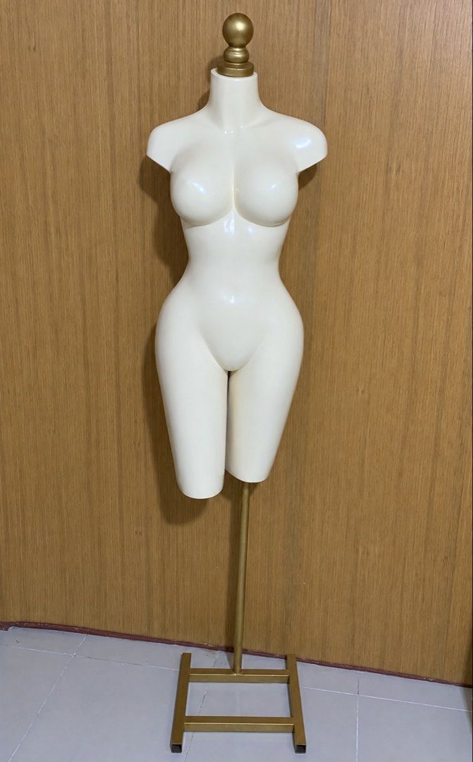 TORSO MANNEQUIN (Category: Blouses) located in San Carlos. Submitted by findsbymiles (Listing ID 1468658748, Image 2). Description: FOR SALE TORSO FIBER MANNEQUIN‼️ - size: medium (35-25-37) - height: 5’5 - no issues, used only for online selling - rs: need magbawas ng gamit - pickup at dumpay, basista - can do shipping nationwide (sf will be shouldered by the buyer) - pm me if interested mop: gcash | mod: jnt/spx express 📍 pangasinan.
