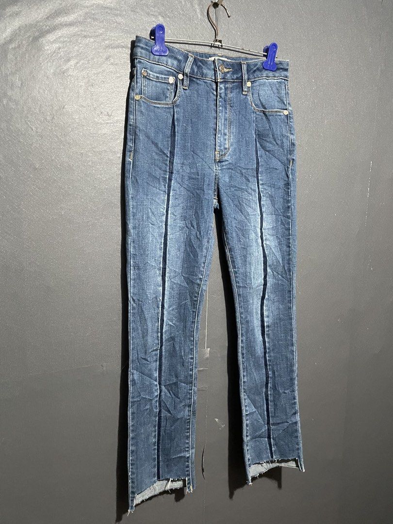 Tory Burch Embossed Logo Denim Jeans (Category: Jeans) located in Manila. Submitted by claii_collection (Listing ID 1468532287, Image 1). Description: Tory Burch Embossed Logo Denim Jeans - 27-29x36 - Excellent Condition - Complete tags and washtags - Authentic/Legit .