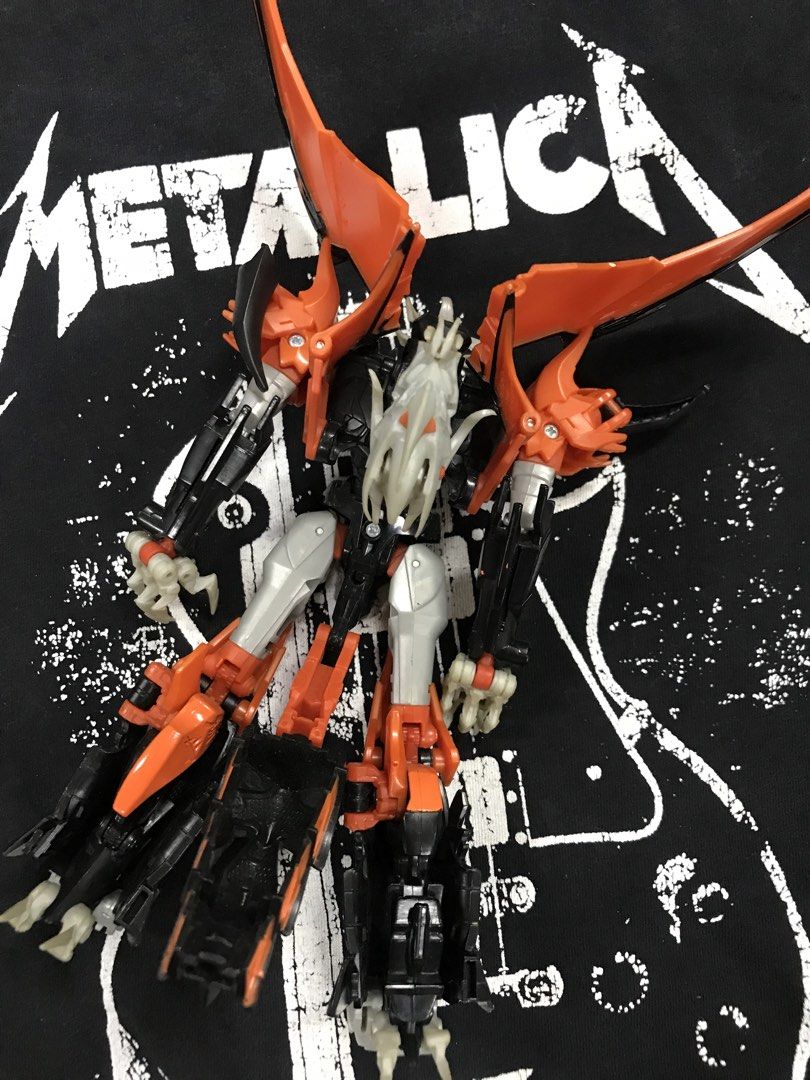 Toys transformers (Category: Action & Battle Toys) located in San Mateo. Submitted by quikzee (Listing ID 1468562254, Image 2). Description: As is Good joints No accessories ₱299 Toys transformers.