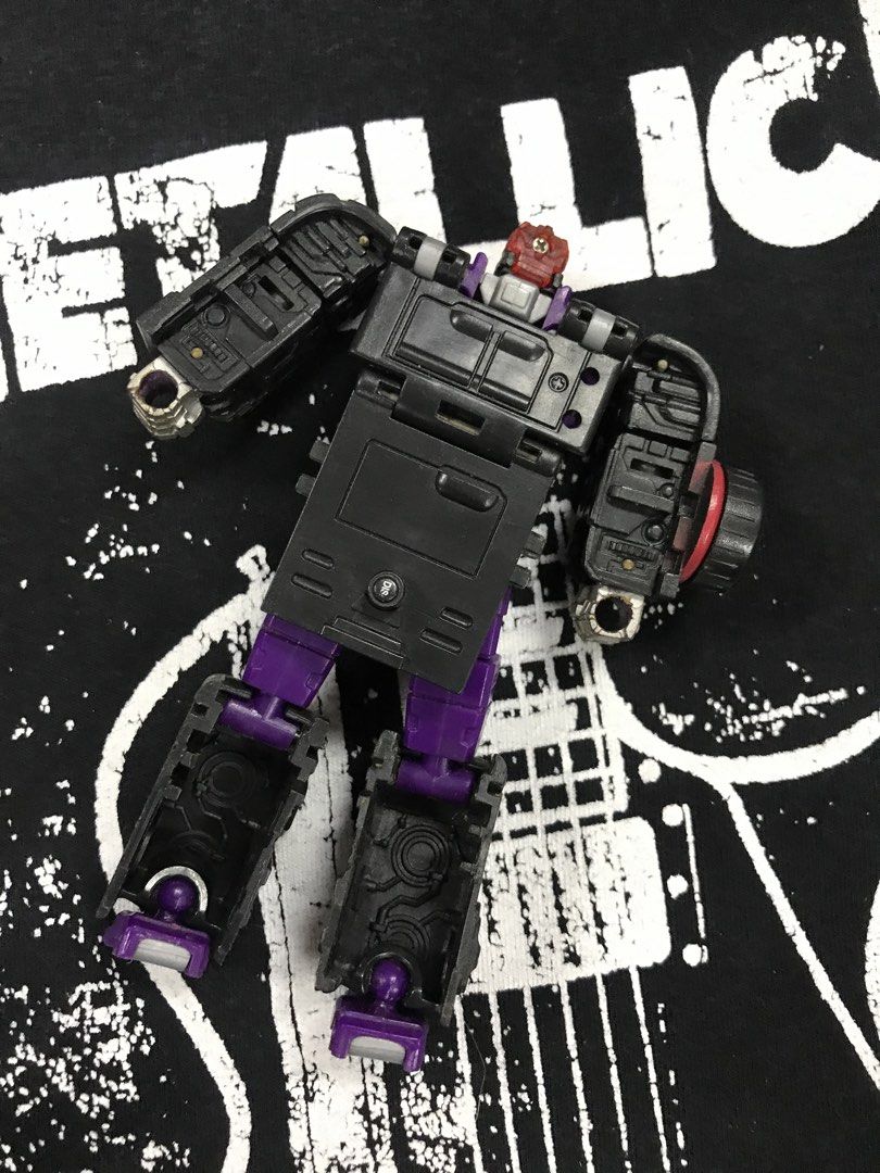Toys transformers (Category: Action & Battle Toys) located in San Mateo. Submitted by quikzee (Listing ID 1468562393, Image 2). Description: As is ₱250 Toys transformers.
