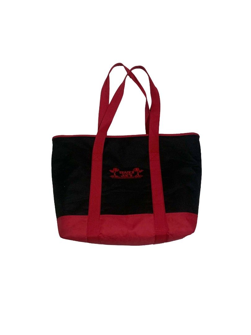 Trader Joe's Insulated Shopping Bag (Category: Tote Bags) located in Dipolog. Submitted by ethrifttt (Listing ID 1468679529, Image 1). Description: Trader Joe's Insulated Shopping Bag no issue, excellent condition.