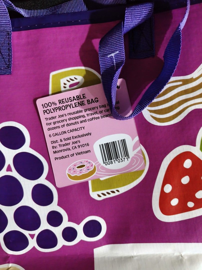 Trader Joe's reusable bag (Category: Tote Bags) located in Pasay City. Submitted by biancabee25 (Listing ID 1468558426, Image 2). Description: brand new with paper tag bought from US back to back design.
