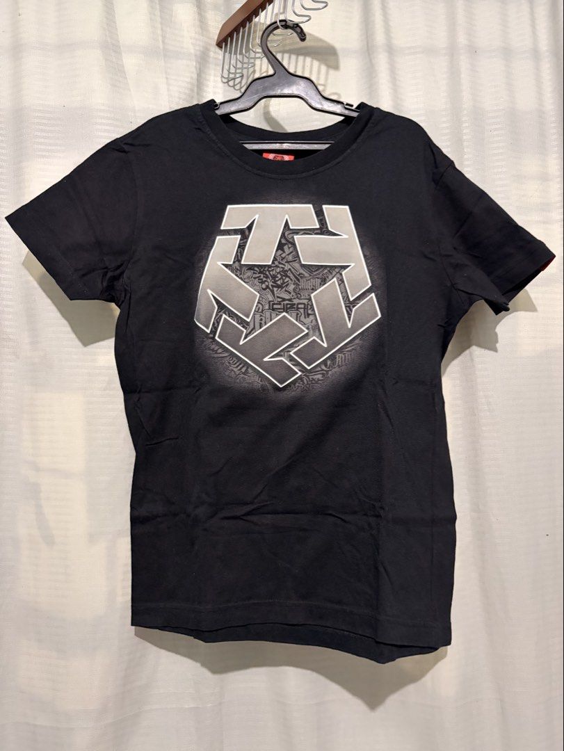 Tribal Mens T-shirt (Category: Tshirts & Polo Shirts ) located in Manila. Submitted by clothesandcollectibles (Listing ID 1468587021, Image 1). Description: Good as new, no issue. Price still negotiable. .