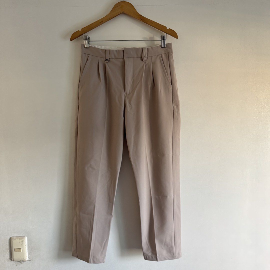 Trouser pants (Category: Trousers) located in Manila. Submitted by apparella.ph (Listing ID 1468536671, Image 1). Description: Bnwt. Super HQ. Super pretty For men pwd unisex Waist.30 Length.35.