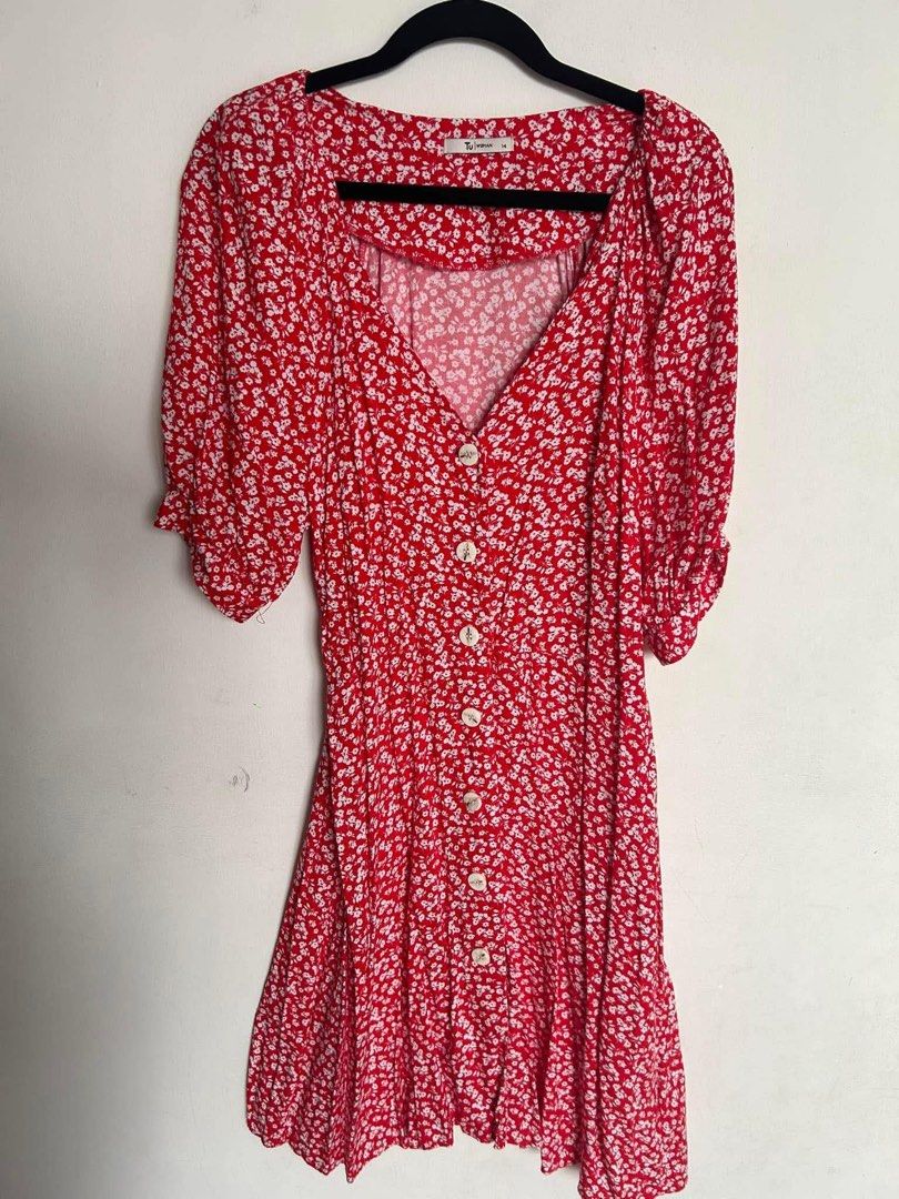 Tu Woman Dress XL (Category: Dresses) located in Manila. Submitted by shaun_diaz (Listing ID 1468600430, Image 1). Description: .