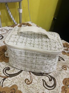 (Category: ) located in . Submitted by greatfindsmnlph (Listing ID 1468711337, Image 1). Description: .