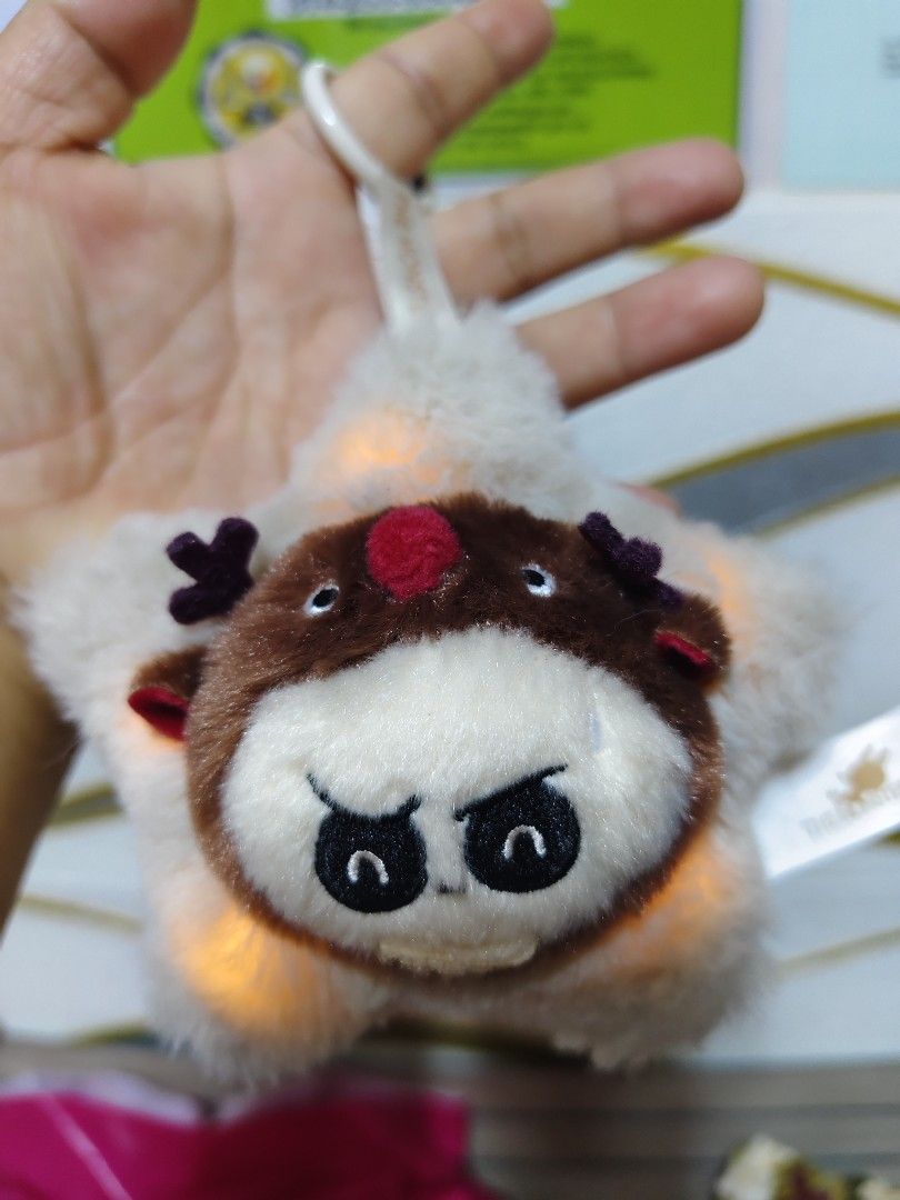 Tycoco Sparkly Plush popmart (Category: Plushies & Soft Toys) located in Baguio. Submitted by syakniseph1105 (Listing ID 1468711080, Image 2). Description: Popmart Tycoco Sparkly plush likenew with light yan.