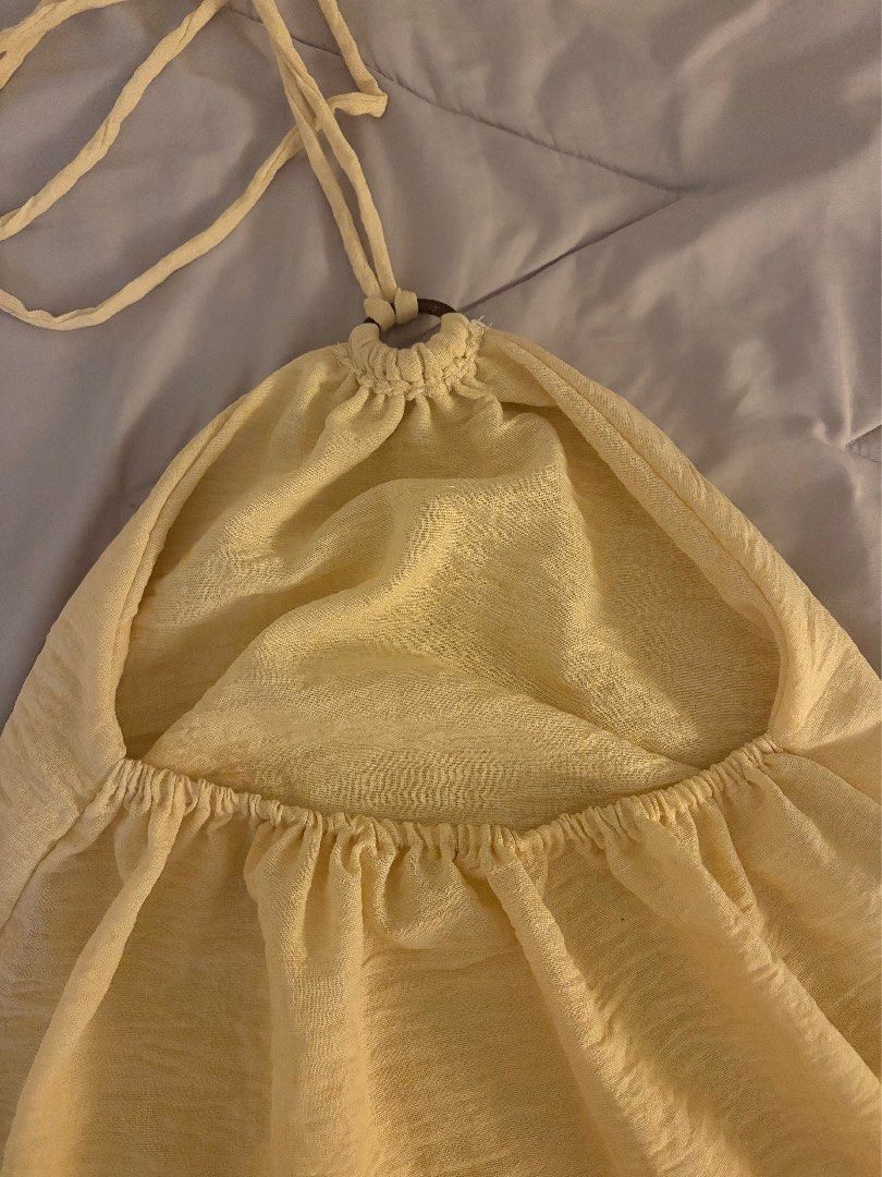 Tyla Linen Blend Ring Halter Top (Category: Sleeveless) located in Manila. Submitted by helpherdeclutter (Listing ID 1468528056, Image 3). Description: bought for 340+, never worn .