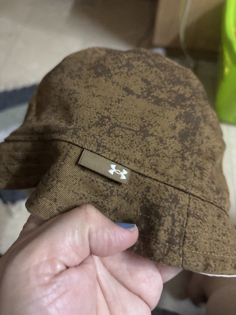 Under armour beanie hat (Category: Hats & Beanies) located in Manila. Submitted by vintageaccessories (Listing ID 1468653750, Image 3). Description: .