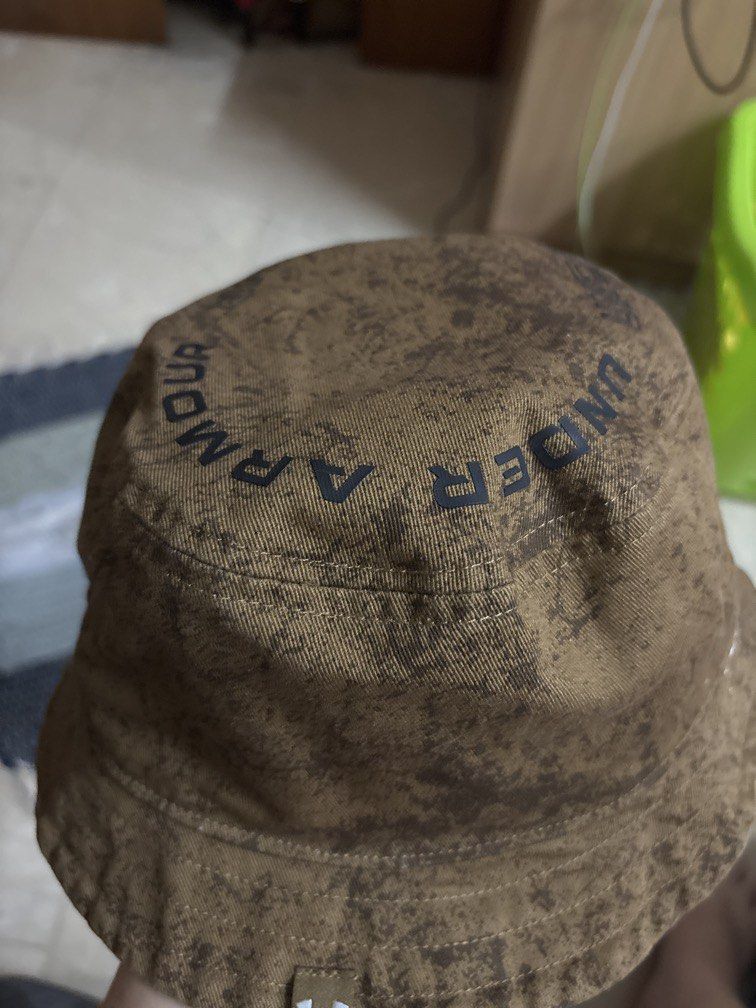 Under armour beanie hat (Category: Hats & Beanies) located in Manila. Submitted by vintageaccessories (Listing ID 1468653750, Image 1). Description: .