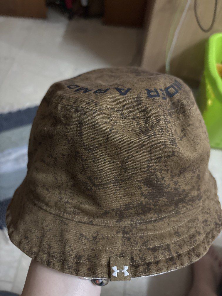 Under armour beanie hat (Category: Hats & Beanies) located in Manila. Submitted by vintageaccessories (Listing ID 1468653750, Image 2). Description: .