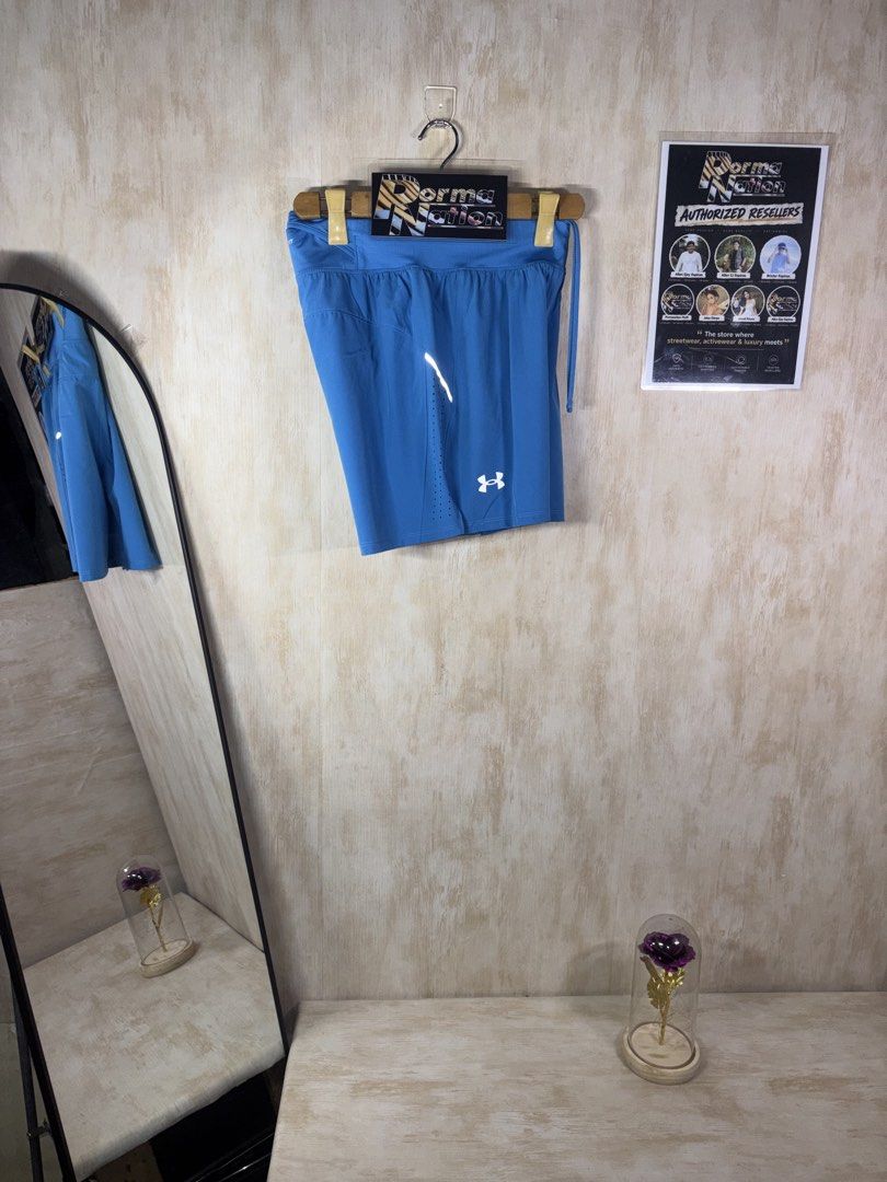 UNDER ARMOUR LAUNCH PRO SPEEDPOCKET SHORT (Category: Shorts) located in Cabuyao City. Submitted by pormanation-thrift-store (Listing ID 1468605794, Image 2). Description: UNDER ARMOUR LAUNCH PRO SPEEDPOCKET SHORT Condition: LIKE NEW Color rate: 10/10 (PWEDE SA MASELAN) Size: SMALL Dimes: 28-32”Wx15”L Issue: NONE‼️ Price: 1000.