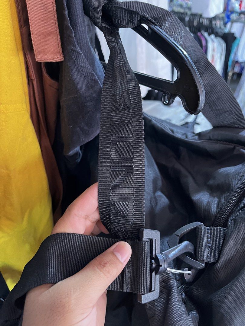 Under Armour Storm Duffle Bag Black (Category: Sling Bags) located in Calabanga. Submitted by jijithriftcamarinessur (Listing ID 1468507202, Image 3). Description: - Authentic Under Armour duffle bag in sleek black with silver logo - UA Storm technology delivers an element-battling, highly water-resistant finish - Spacious zippered main compartment and extra zippered side pocket - Dual carry handles and adjustable webbed shoulder strap with textu