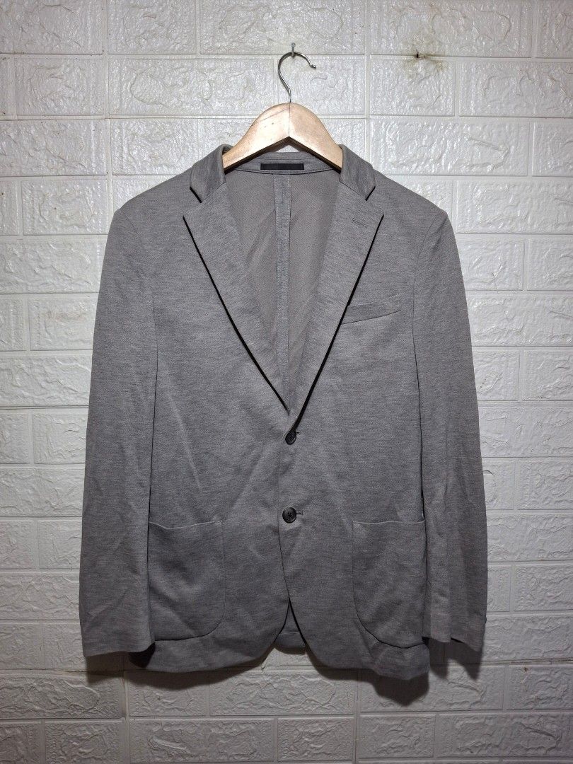UNIQLO COMFORT JACKET COAT FOR MEN (Category: Coats, Jackets and Outerwear) located in Angeles City. Submitted by livemountain.e2ae07 (Listing ID 1468559570, Image 1). Description: UNIQLO COMFORT JACKET COAT FOR MEN SMALL W19 L26 8/10 COLOR RATE HONNEST ISSUE NSA LAST PIC PLUS SF.