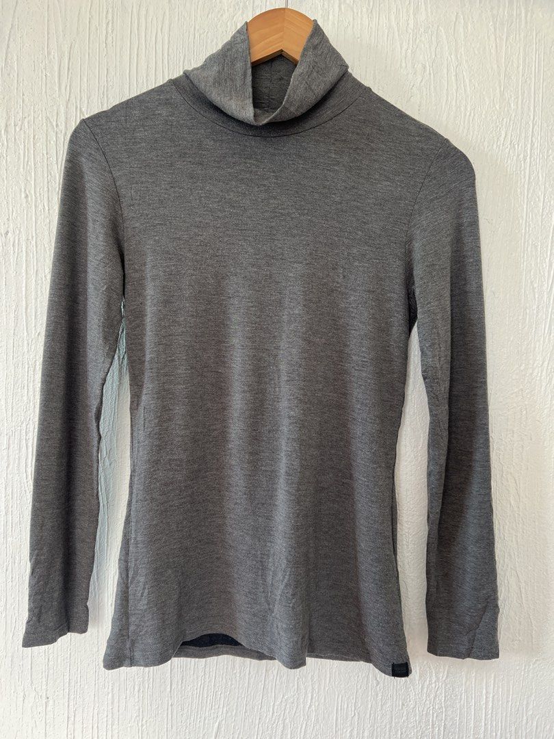 Uniqlo Extra Warm Heattech Medium (Category: Longsleeves) located in Amadeo. Submitted by mavmadel (Listing ID 1468507587, Image 1). Description: -medium women -condition 9.5/10 -color rate 10/10.