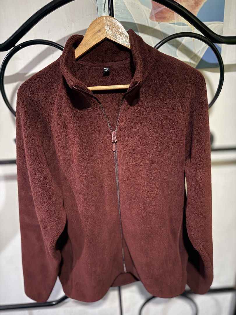 Uniqlo Fleece (Category: Coats, Jackets and Outerwear) located in Manila. Submitted by marksprelovedxoxo (Listing ID 1468509280, Image 1). Description: .
