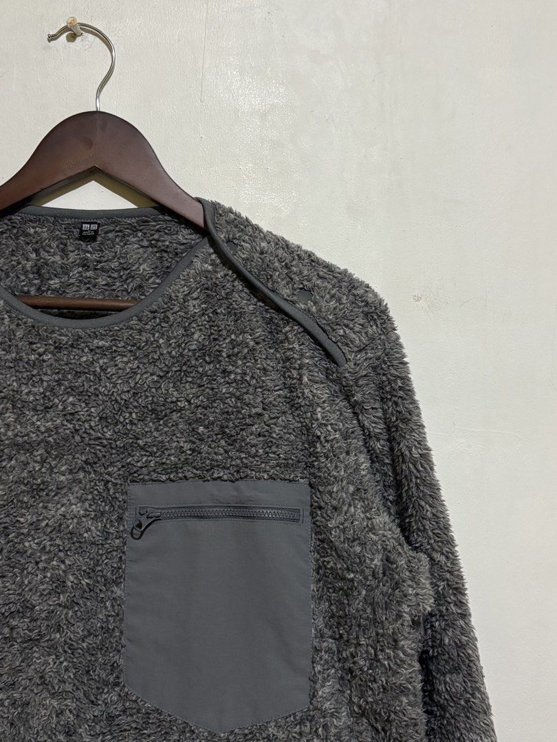 UNIQLO Fluffy Yarn Fleece Pullover Sweater (Category: Coats, Jackets and Outerwear) located in Valenzuela. Submitted by k3ntrellgaulden (Listing ID 1468523000, Image 2). Description: Size Medium 21x26 Excellent condition No issue Manila area Shipping thru Lalamove/JnT.