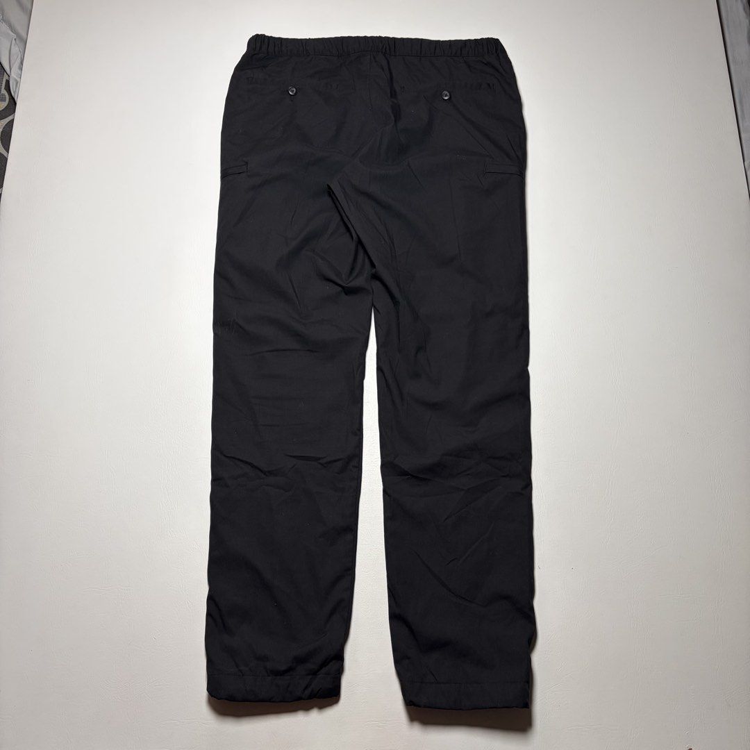 UNIQLO HEATTECH WARM EASY PANTS (Category: Chinos) located in Guagua. Submitted by lexithrift (Listing ID 1468617402, Image 2). Description: UNIQLO HEATTECH WARM EASY PANTS SIZE L DIMES 36-38X42 EXCELLENT CONDITION PHP 900.