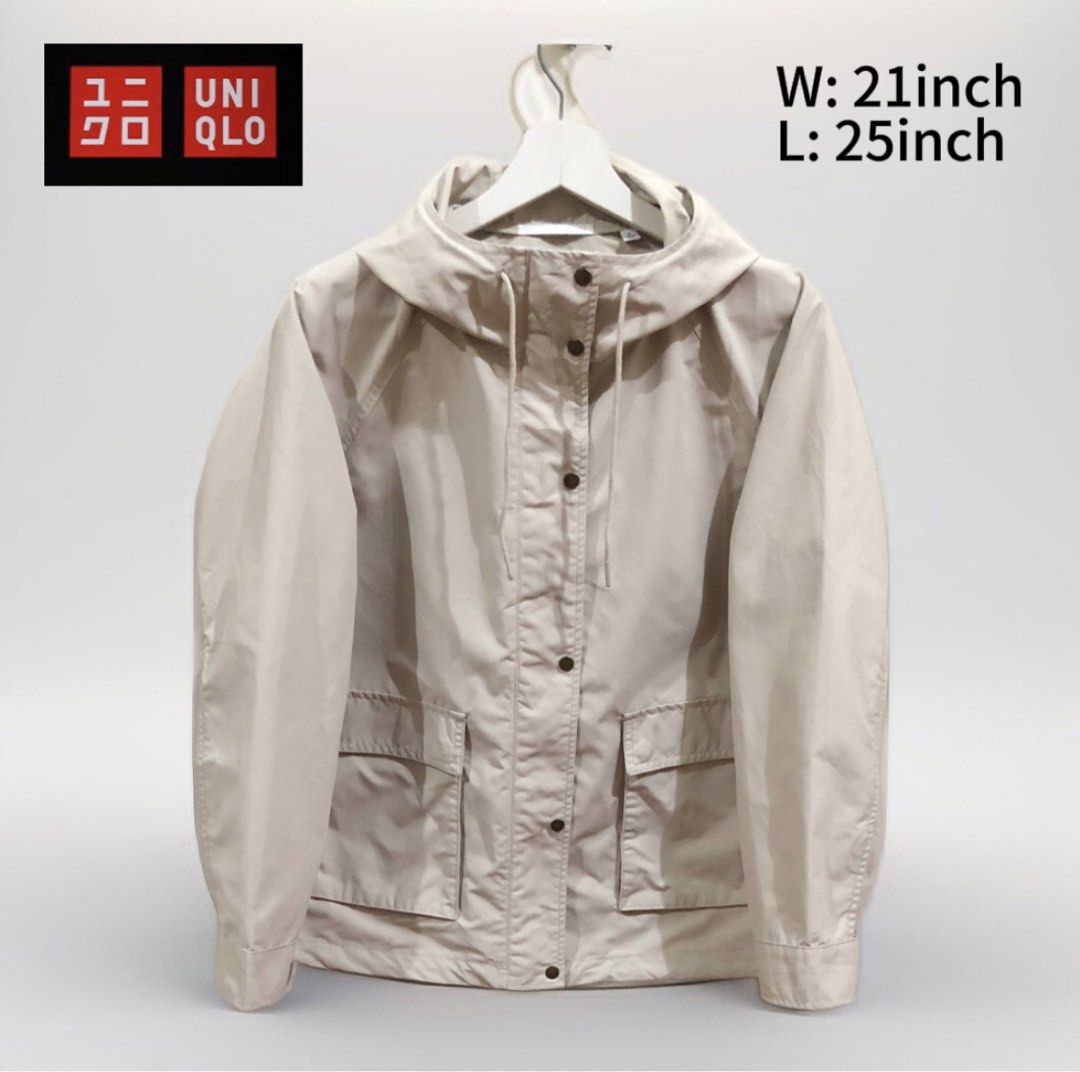 Uniqlo Jacket (Category: Coats, Jackets and Outerwear) located in Oas. Submitted by alithrifthunter (Listing ID 1468591238, Image 1). Description: 10/10 color condition.