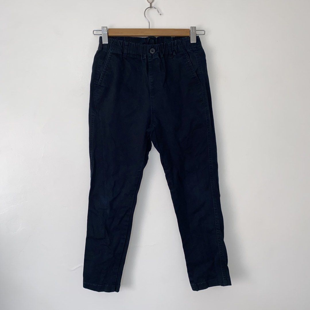 Uniqlo kids easy pants (Category: Babies & Kids Fashion) located in San Jose del Monte. Submitted by daintycut (Listing ID 1468519956, Image 1). Description: Size 130 cm.