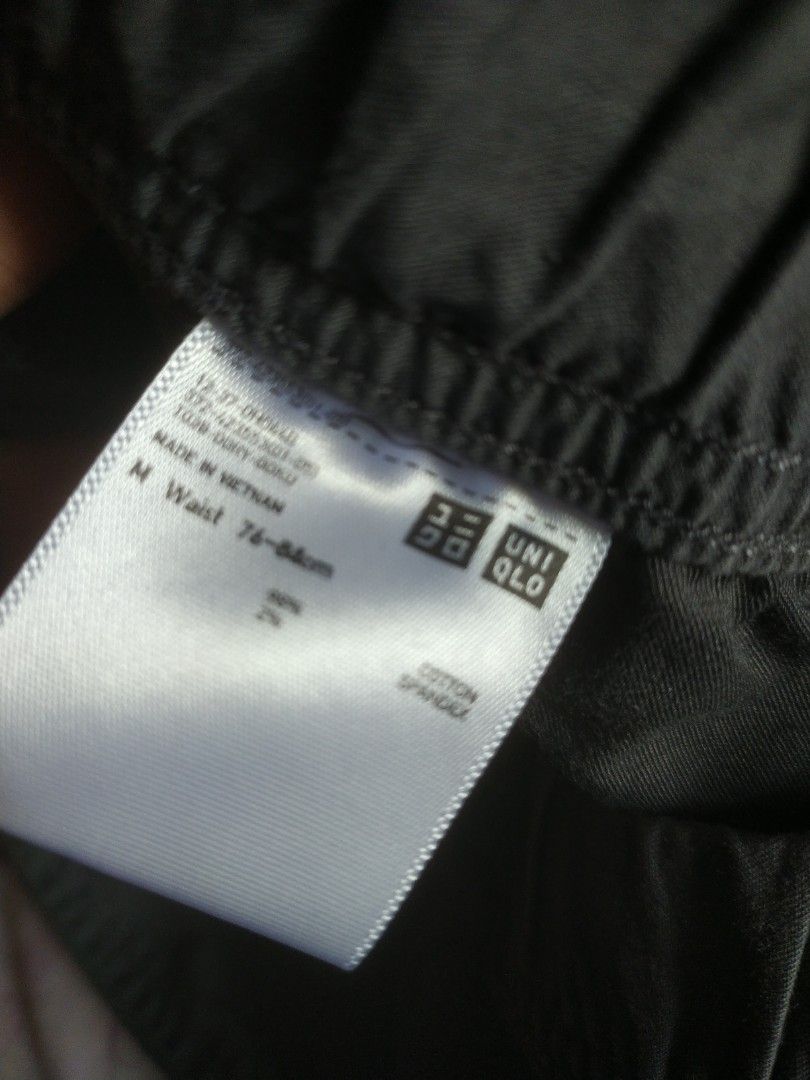 Uniqlo pants mens m (Category: Jeans) located in Manila. Submitted by timtam04 (Listing ID 1468581656, Image 3). Description: .