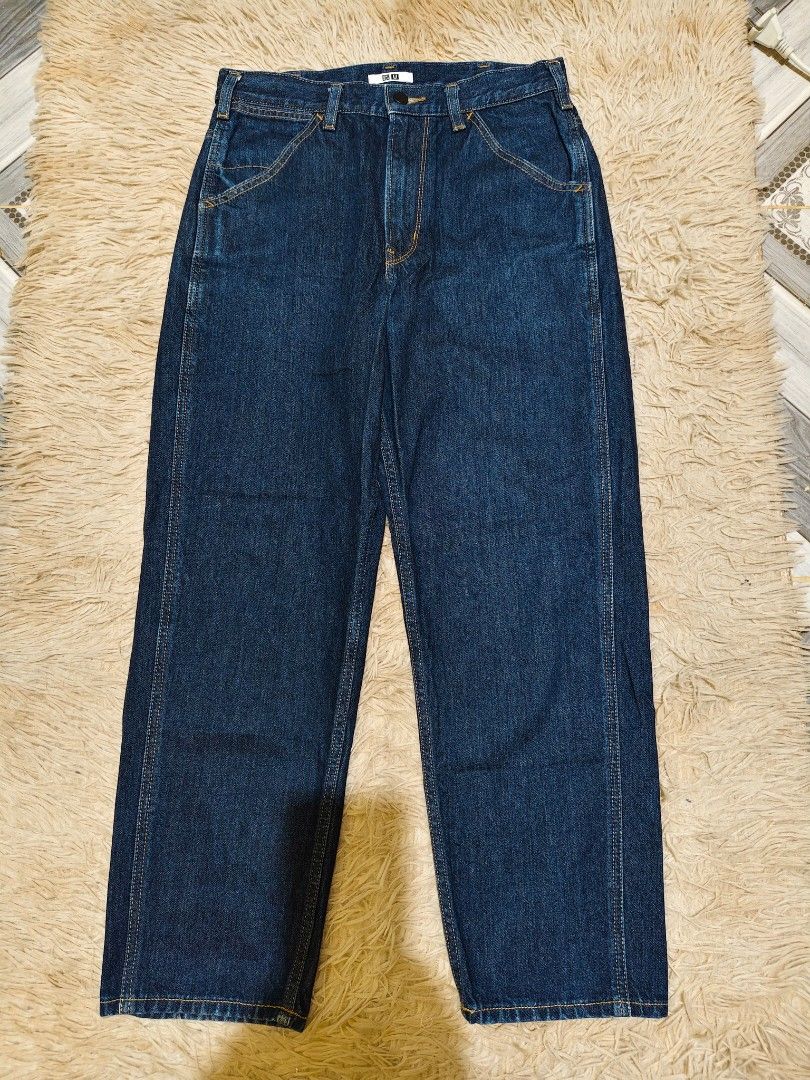 Uniqlo U Wide-fit Tapered Jeans (Category: Jeans) located in Angeles City. Submitted by miss_independent01 (Listing ID 1468539708, Image 3). Description: Uniqlo U Wide-fit Tapered Jeans Width: 15 (29-30) Length: 37 MOP: Gcash ✅ Mine Now, Pay Now ✅ First to Pay, Gets the Item 📍 PAMPANGA Courier: JnT 🚚🚚 PM 💌.