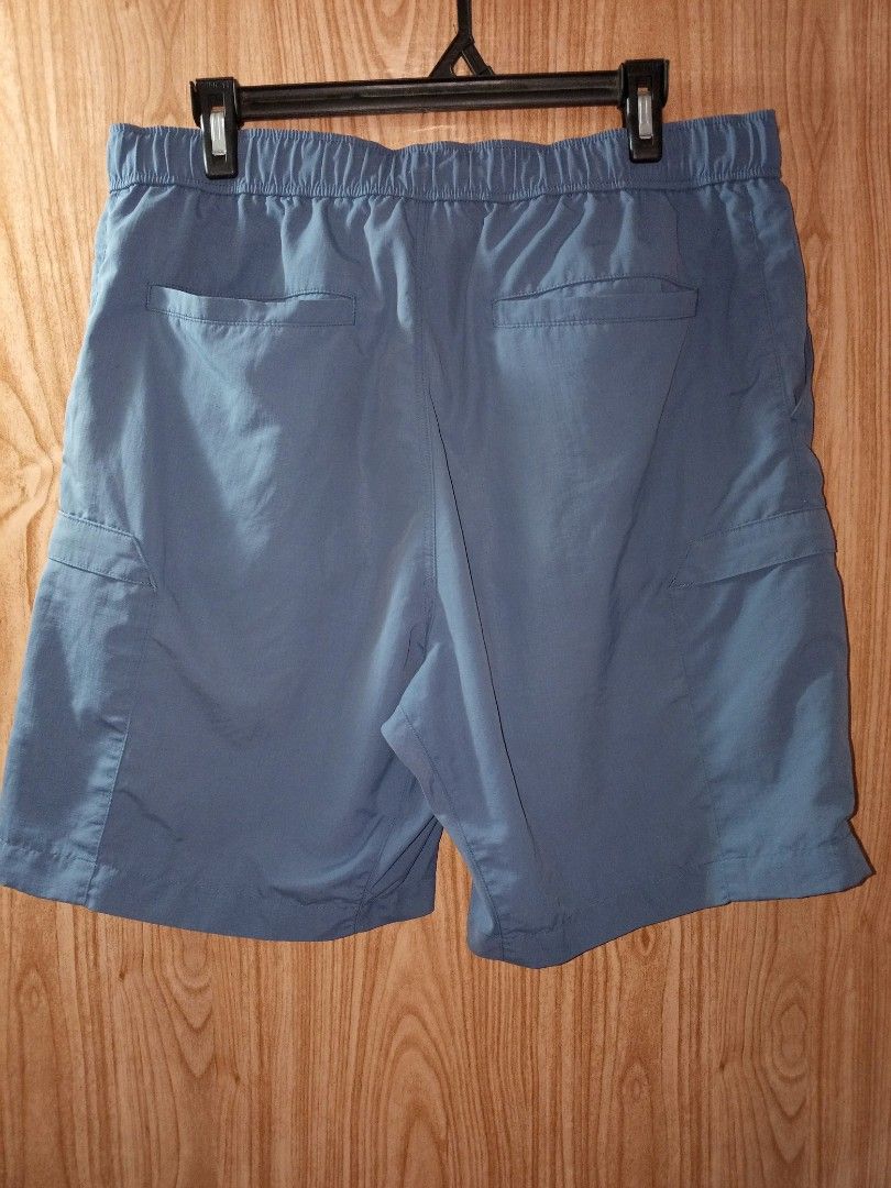 Uniqlo utility short (Category: Shorts) located in Siquijor. Submitted by jallthi4_12345 (Listing ID 1468654312, Image 2). Description: 30-34 waistline 21 length excellent condition MOP-gcash JNT EXPRESS courier.