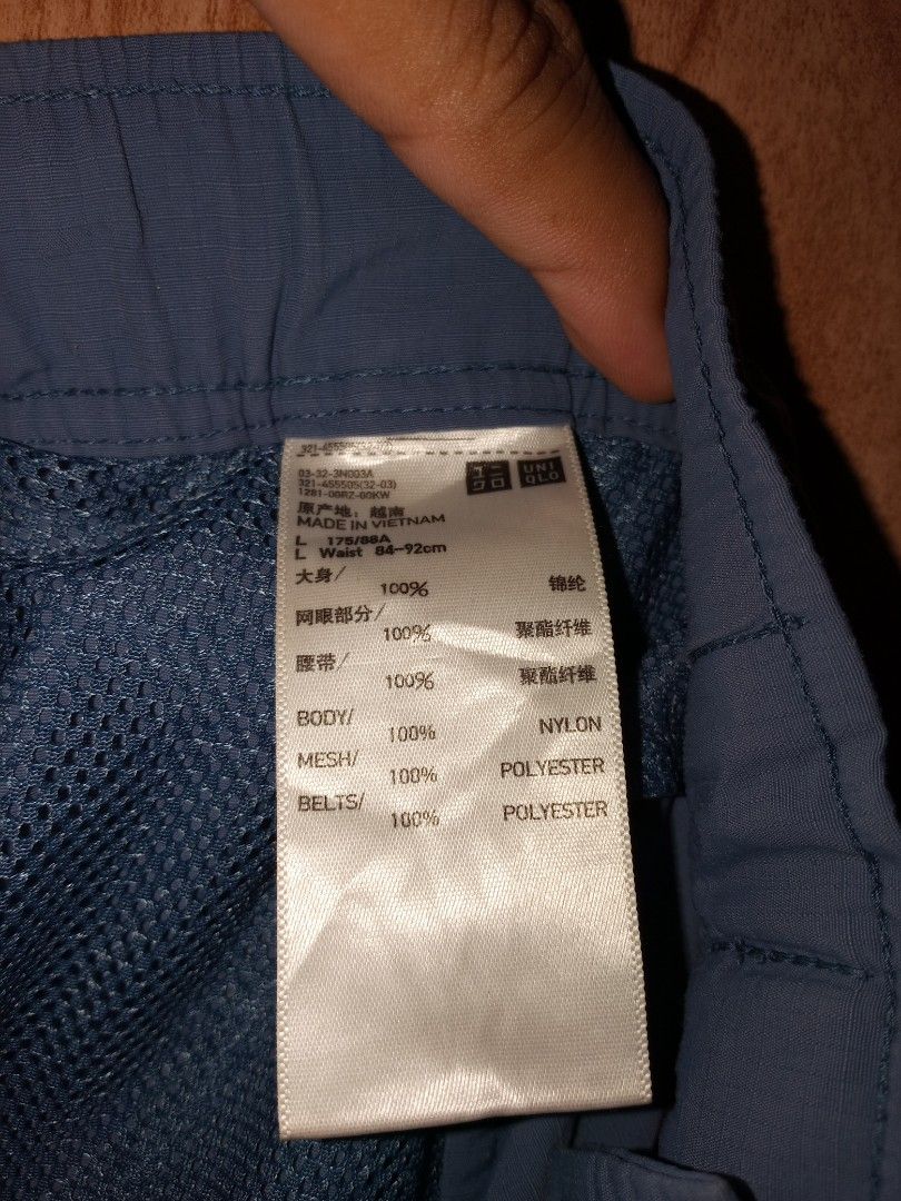 Uniqlo utility short (Category: Shorts) located in Siquijor. Submitted by jallthi4_12345 (Listing ID 1468654312, Image 3). Description: 30-34 waistline 21 length excellent condition MOP-gcash JNT EXPRESS courier.