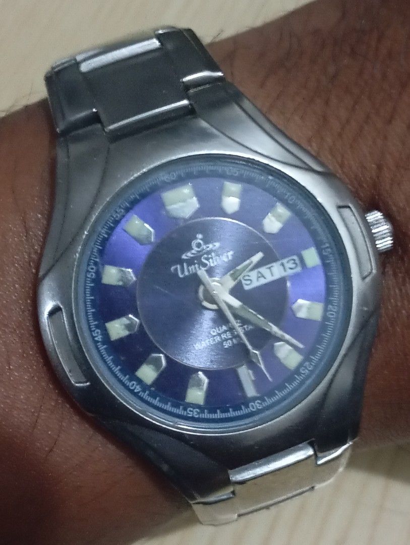 Unisilver (Category: Men's Watches) located in Las Pinas. Submitted by quick_deals_great_finds2 (Listing ID 1468659158, Image 3). Description: Original good working condition Quartz with battery 38mm fits wrist 6.8 inches.