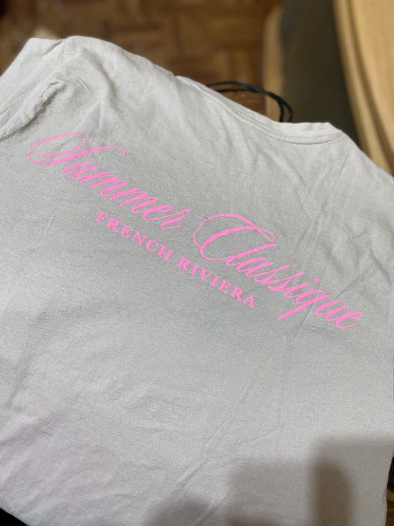 Universal Thread Summer Classique Graphic T-Shirt XXL (Category: Shirts) located in Batangas. Submitted by lux_kimmy (Listing ID 1468708929, Image 1). Description: Universal thread Tshirt | US Bought BNWT | Cotton | Size: 2XL Women’s ‼️Selling for only ₱199+ SF‼️ .