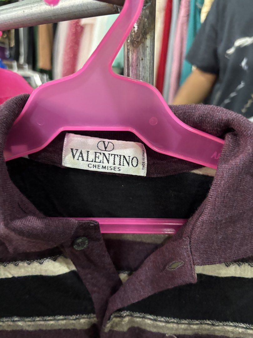 Valentino Longsleeve (Category: Coats, Jackets and Outerwear) located in Puerto Princesa. Submitted by 18arc (Listing ID 1468579455, Image 2). Description: Valentino Longsleeve Flaws: Has hole at the back.