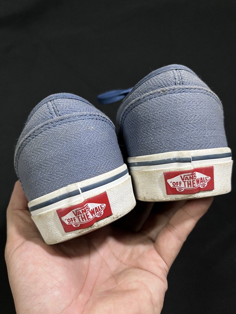 Vans atwood canvas (Category: Sneakers) located in Quezon City. Submitted by headline. (Listing ID 1468675403, Image 3). Description: VANS ATWOOD CANVAS BLUE EXCELLENT (NEED REPAIR) Size:7mens/25cm FOR ONLY:550php +Shipping fee.
