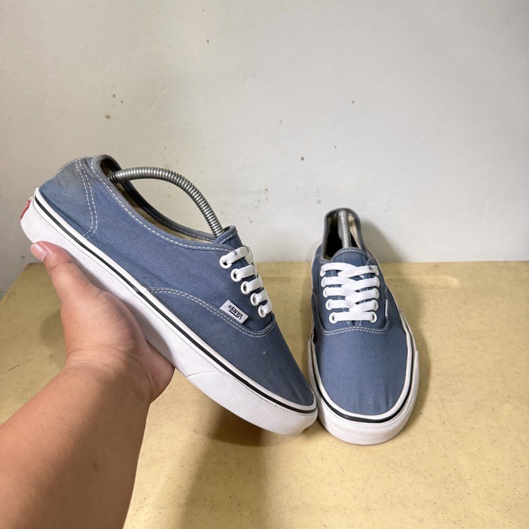 VANS AUTHENTIC BLUE (Category: Sneakers) located in Quezon City. Submitted by sharatraycooo (Listing ID 1468610356, Image 1). Description: VANS AUTHENTIC BLUE US MEN 9 US WOMEN 10.5 EURO 42.