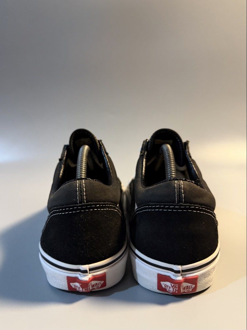 Vans Old Skool Black White SuedeUS 10 (Category: Sneakers) located in Caloocan City. Submitted by maempenafi21452 (Listing ID 1468657222, Image 3). Description: - Brand: Vans Old Skool - Color: Classic Black and White - Size: US Men's 10 / UK 9 / EU 43 - Material: Durable canvas and suede upper - Features: Signature side stripe, padded collars for ankle support, clean white laces included - Condition: Great everyday skate shoes with only light si