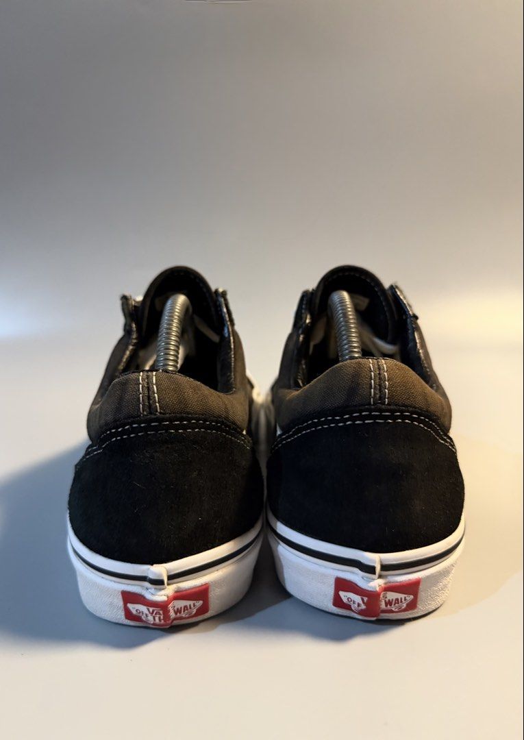 Vans Old Skool Black White Suede OG US 10 (Category: Sneakers) located in Quezon City. Submitted by markieexp (Listing ID 1468662829, Image 3). Description: - Brand: Vans - Model: Old Skool - Colorway: Black and White - Size: Men's US 10 / UK 9 / EU 43 / 28cm - Material: Canvas and suede upper with waffle rubber outsole - Condition: Clean overall with minimal wear on soles - Inclusions: Comes with white laces.
