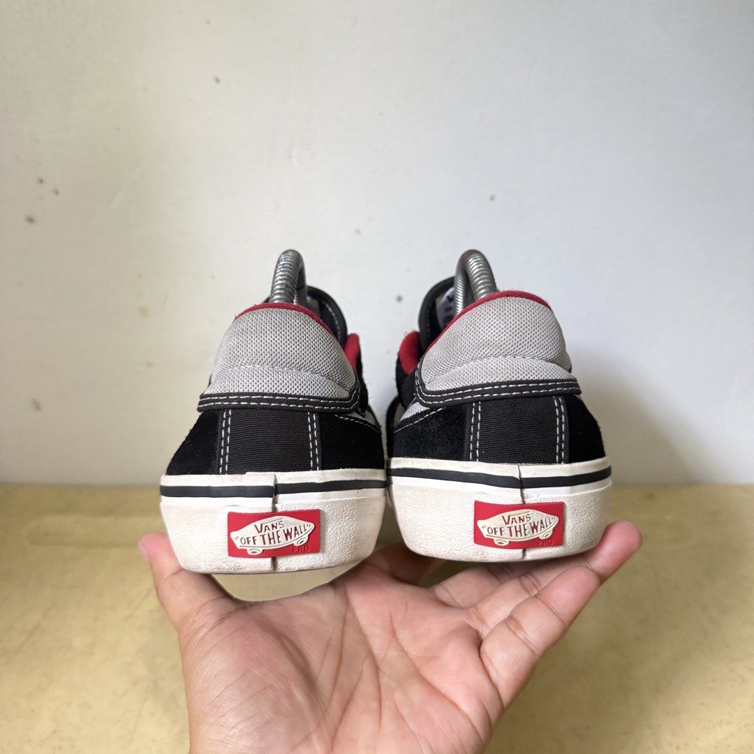 VANS PRO TNT ADVANCED PROTOTYPE BLACK (Category: Sneakers) located in Quezon City. Submitted by sharatraycooo (Listing ID 1468608186, Image 3). Description: VANS PRO TNT ADVANCED PROTOTYPE BLACK US MEN 7.5 EURO 40.