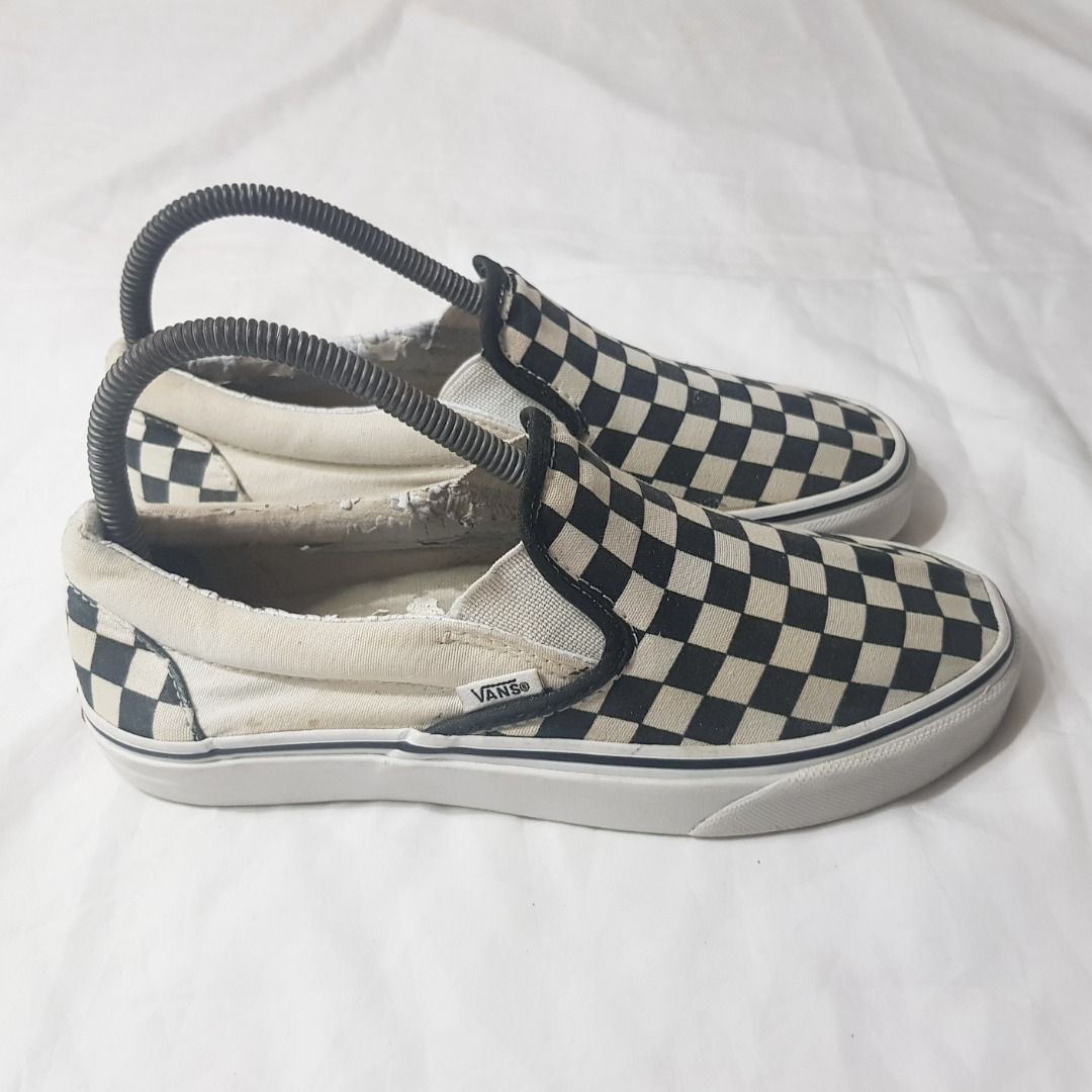 Vans slip-on checkerboard 1 (Category: Sneakers) located in Cebu City. Submitted by dwightmendozasr (Listing ID 1468642233, Image 2). Description: Vans slip-on checkerboard 1 Size 7.5 women , 38.0 euro -Soles intact as per last checking 9/02/26 ~issue: inner leather lining peeling off Php 300.00 + shipping fee Code: SHOES0115.