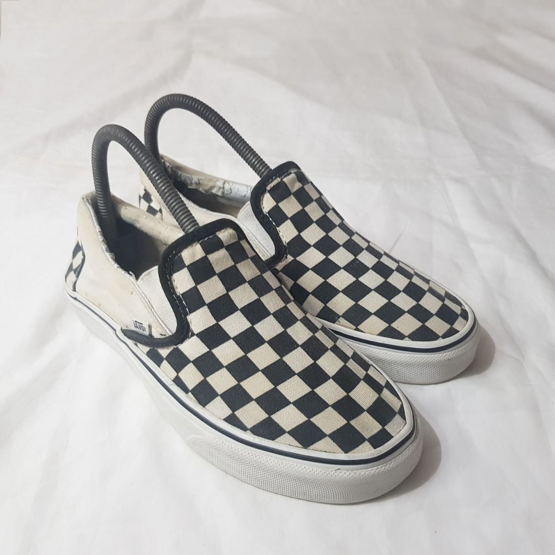 Vans slip-on checkerboard 1 (Category: Sneakers) located in Cebu City. Submitted by dwightmendozasr (Listing ID 1468642233, Image 3). Description: Vans slip-on checkerboard 1 Size 7.5 women , 38.0 euro -Soles intact as per last checking 9/02/26 ~issue: inner leather lining peeling off Php 300.00 + shipping fee Code: SHOES0115.