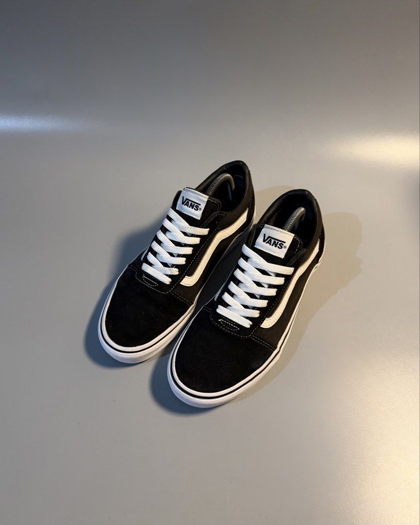 Vans Ward Old Skool Black White US 9 (Category: Sneakers) located in Caloocan City. Submitted by maempenafi21452 (Listing ID 1468657627, Image 2). Description: - Brand/Model: Classic Vans Old Skool - Colorway: Black and White - Size: US 9 / UK 8 / EUR 42 (27 cm) - Condition: Clean all around, minimal wear on uppers and soles, ready to wear - Features: Iconic side stripe design, high-grip waffle rubber outsoles, includes white laces.
