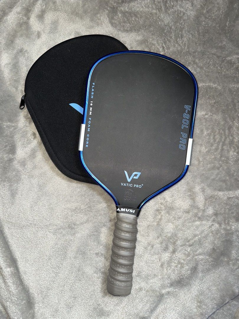 Vatic Pro Pickleball Paddle (Category: Racket and Ball Sports) located in Manila. Submitted by gift.grca (Listing ID 1468561250, Image 1). Description: Vatic Pro V-Sol Pro Flash 16mm - new edge tape -nae grip tape - with paddle bag cover The Vatic Pro V-Sol Pro Flash LH 16mm is a hybrid-shape pickleball paddle featuring a floating expanded polypropylene (EPP) foam core with EVA perimeter foam and a raw Toray T700 carbon fiber face. Technical Spec