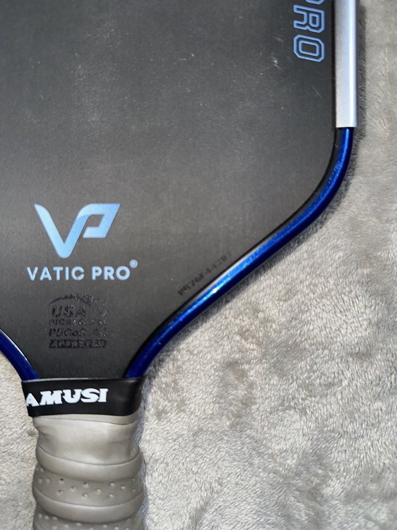 Vatic Pro Pickleball Paddle (Category: Racket and Ball Sports) located in Manila. Submitted by gift.grca (Listing ID 1468561250, Image 3). Description: Vatic Pro V-Sol Pro Flash 16mm - new edge tape -nae grip tape - with paddle bag cover The Vatic Pro V-Sol Pro Flash LH 16mm is a hybrid-shape pickleball paddle featuring a floating expanded polypropylene (EPP) foam core with EVA perimeter foam and a raw Toray T700 carbon fiber face. Technical Spec