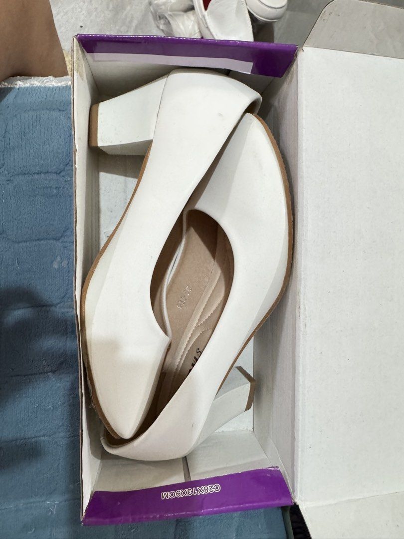 Venus White Chunky Heel Pumps Size 38 (Category: Heels) located in Cavite. Submitted by _archercross (Listing ID 1468527785, Image 1). Description: - Brand: Venus - Size: 38 (marked inside) - Color: Clean white - Heel Type: Chunky block heel (very easy to walk in) - Toe Shape: Pointed toe - Condition: Brand new, never worn, kept in storage - Inclusion: Original box included RFS: Ginamit lang for oath taking.