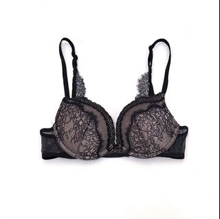 (Category: ) located in . Submitted by k_intimates (Listing ID 1468689092, Image 1). Description: .