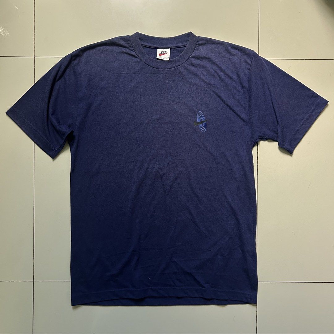 Vintage 90s Nike tee (Category: Tshirts & Polo Shirts ) located in Cebu City. Submitted by jeen.yuhs (Listing ID 1468546440, Image 3). Description: 90s Nike Tag Large 20/27 Excellent Condition .