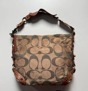 (Category: ) located in . Submitted by lux.antithrifts (Listing ID 1468631202, Image 1). Description: .