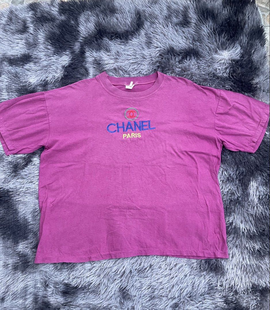 Vintage boot chanel (Category: Tshirts & Polo Shirts ) located in San Jacinto. Submitted by clothcartelph (Listing ID 1468562694, Image 2). Description: VINTAGE BOOTLEG CHANEL SIZE: ~ DIMES: 23/25 WIDTH: 23 LENGTH: 25 ISSUE: ~ COLOR RATE: 9.2/10 CONDITION: EXCELLENT .